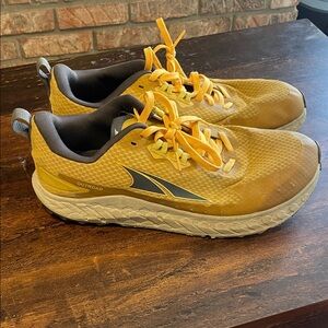 Altra Men's Sneakers in Yellow and Gray